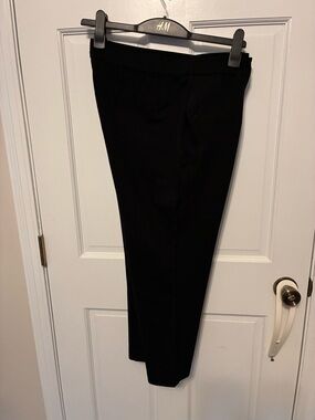 Wit & Wisdom cropped black trousers, size 16